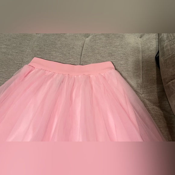 Pink Tulle Skirt Size Large - Picture 5 of 16
